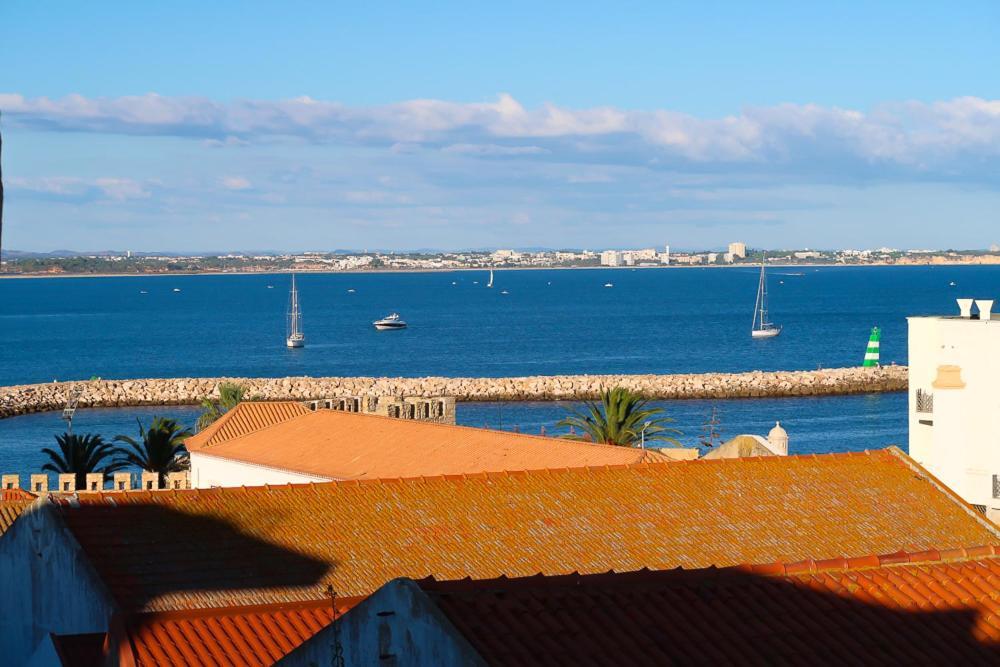 In The Old Town Close To The Beach Lagos Exterior foto